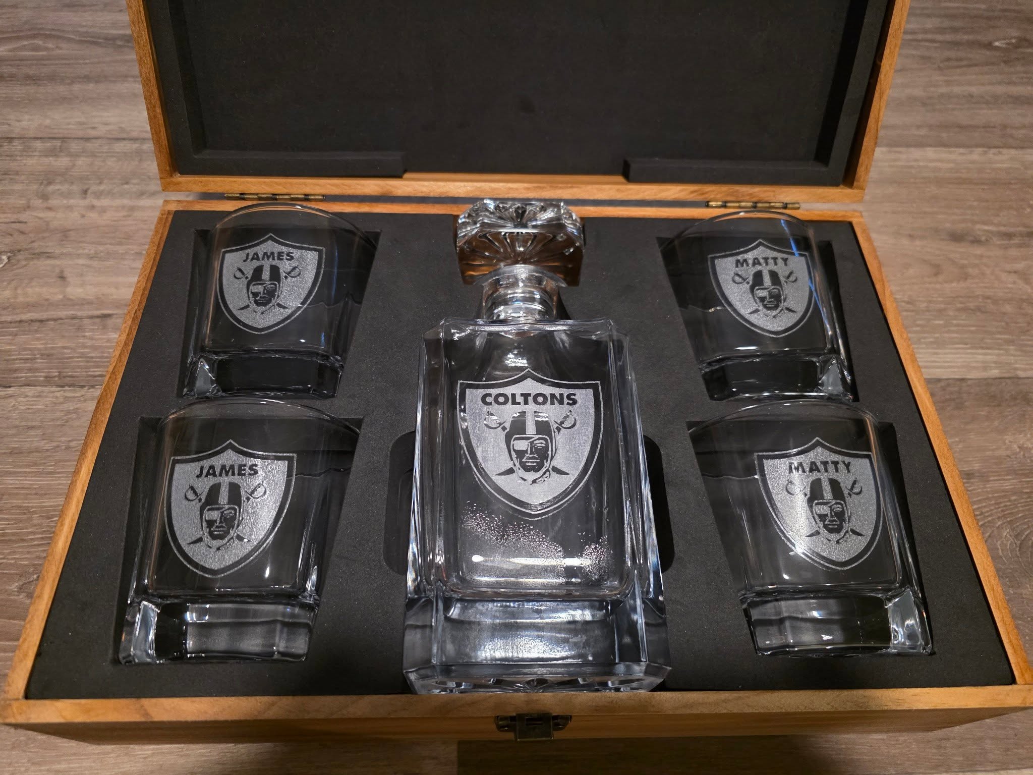 Custom whiskey decanter set